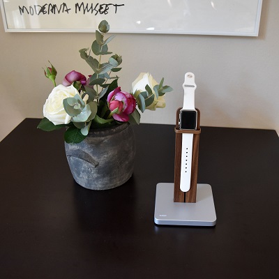 181024_Facebook_Instagram-Apple_Watch-Stand_Walnuss